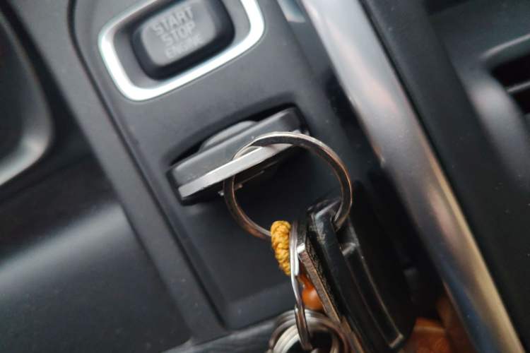 Used Volvo XC60 2015 T5 Smart Upgrade Model