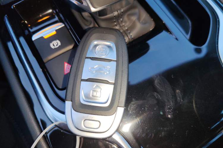 Used Hongqi E-QM5 2021 Charging Version Flagship Edition Interior 1