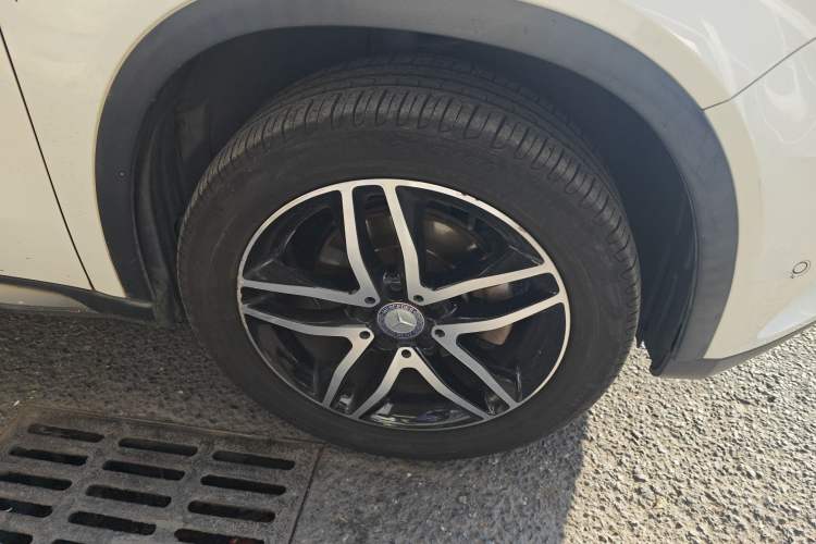 Used Mercedes-Benz GLA 2015 GLA 220 4MATIC Fashion Model
