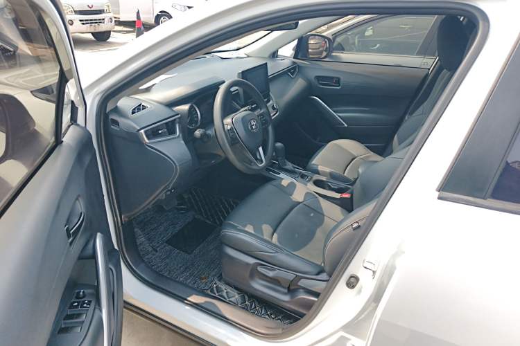 Used Toyota FRONTLANDER 2022 2.0L CVT Leading Edition