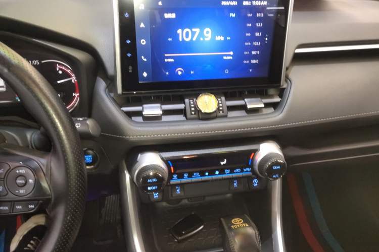 Used Toyota RAV4 2022 2.0L CVT Two-Wheel Drive Fashion Plus Edition
