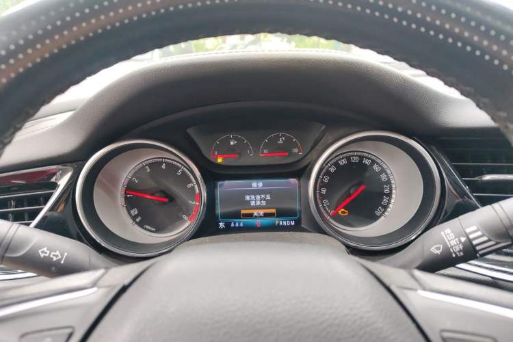 Used Buick Regal 2017 20T Elite Edition Instrument Cluster