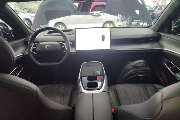 Used CHANGAN NEVO A07 2025 Blue Whale Pure Electric 625 Flagship Model Center Console