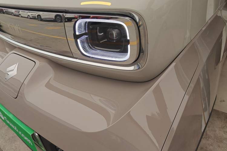 Used Baojun KiWi EV 2023 Smart Luxury Edition Ternary Lithium Left Front Headlight
