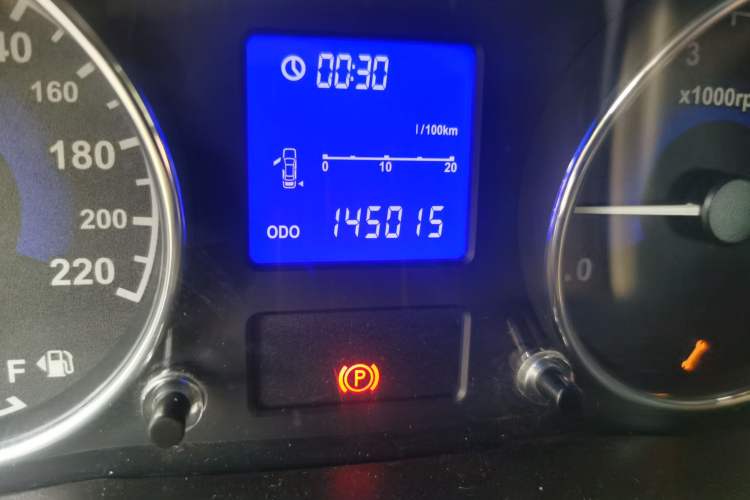 Used Chery E5  Odometer Close Up