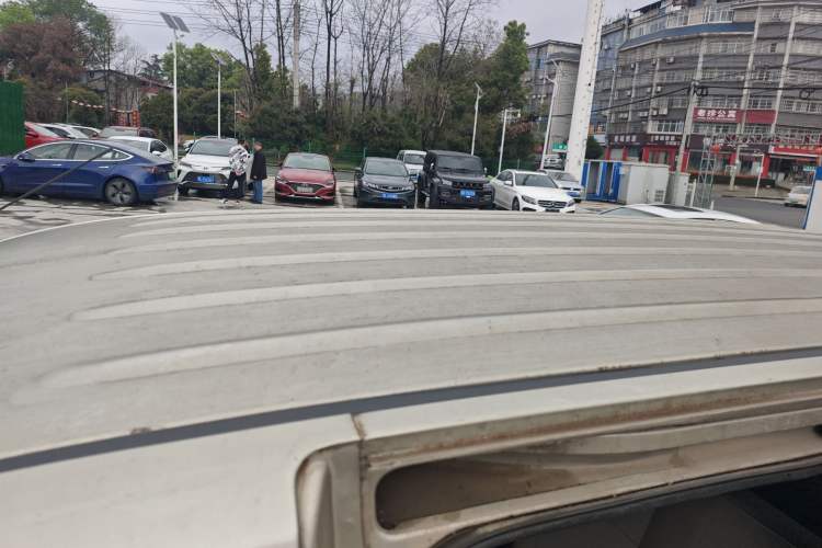 Used Wuling Rongguang V 2015 1.5L Practical Version Roof