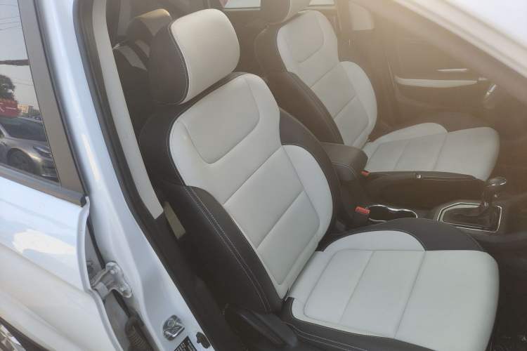 Used Oshan COS5 2019 1.6L Automatic Classic Model China VI Standard