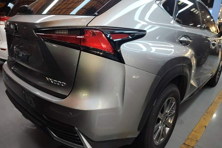 Used Lexus NX 2020 200 Front-Wheel Drive Vmotion Edition China VI Standard
