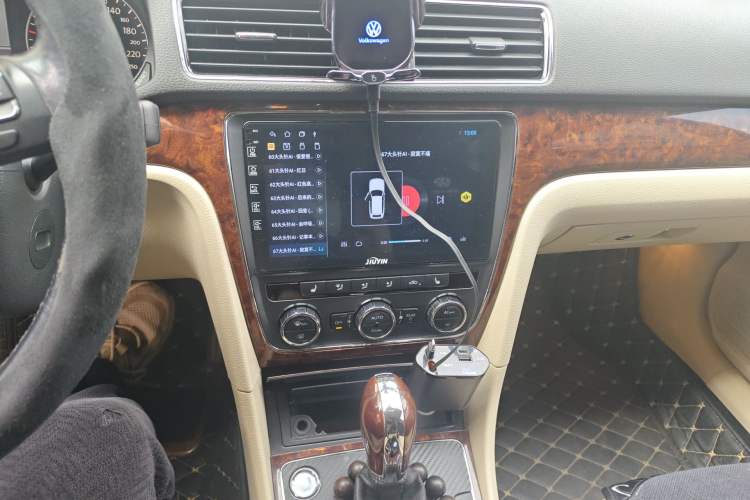 Used Volkswagen Passat 2011 2.0 TSI DSG Ultimate Edition Audio And AC Panel