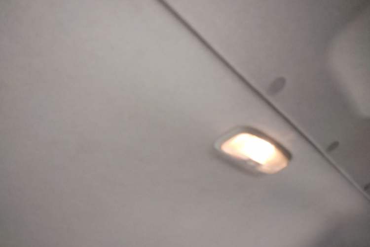 Used Ford Transit 2021 2.0T Diesel Manual Advanced Commercial Traveler Mid-Chassis Mid-Roof 9-Seater China VI