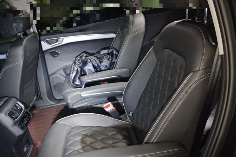 Used Volkswagen Talagon 2021 380TSI Four-Wheel Drive Flagship Version Interior 4