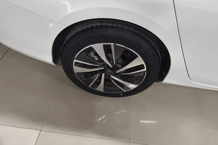 Used Peugeot 408 2022 1.6T Light-Chasing Edition Right Rear Wheel Hub