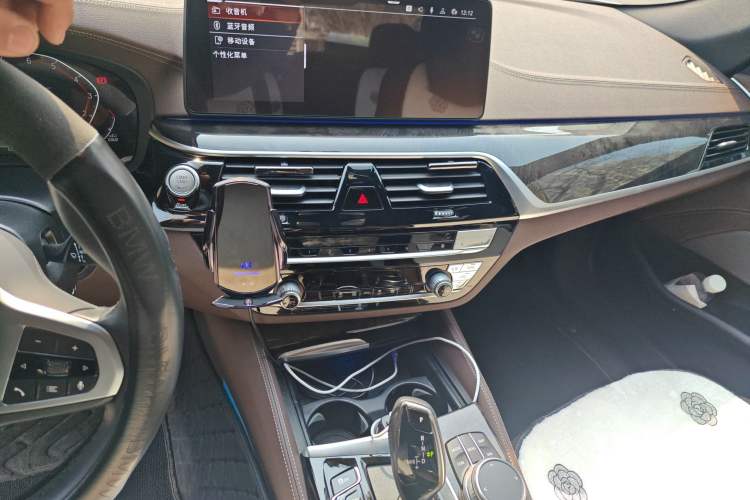 Used BMW 5 Series 2022 Second Facelift 525Li M Sport Package
