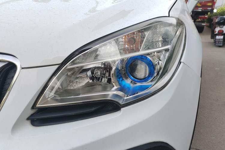 Used Buick Encore 2014 1.4T Automatic Two-Wheel Drive Urban Elite Model Left Front Headlight