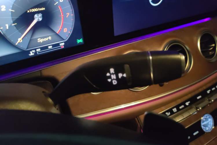 Used Mercedes-Benz E-Class 2018 Facelift E 200 L
