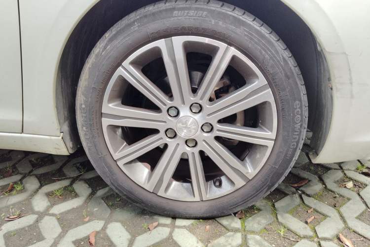 Used Peugeot 408 2014 1.8L Automatic Luxury Edition