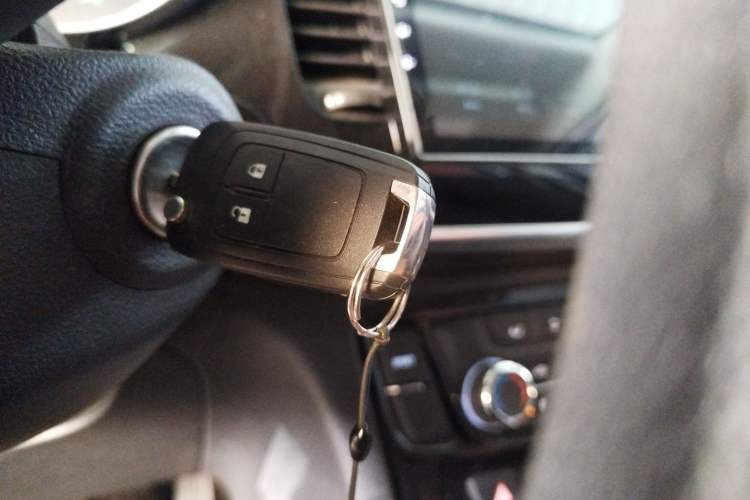 Used Buick Encore 2016 18T Automatic Two-Wheel Drive Urban Leading Edition