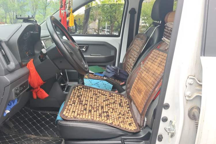 Used Wuling Zhengtu 2021 1.5L Adventure LAR Left Front Seat