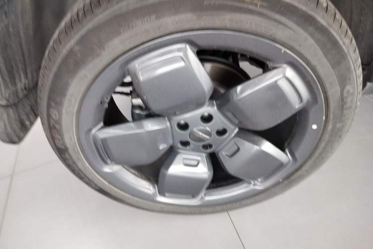 Used iCAR V23 2025 501 Four-Wheel Drive Intelligent Driving Version Right Rear Wheel Hub