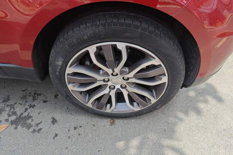 Used Land Rover Range Sport 2014 3.0 SC V6 HSE DYNAMIC Right Front Wheel Hub