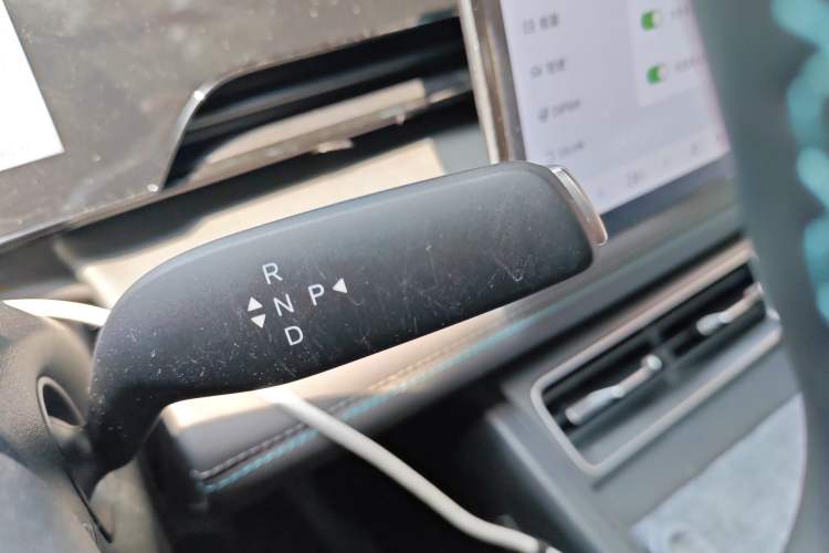 Used BYD Qin L 2025 EV 470KM Leading Edition Gear Lever