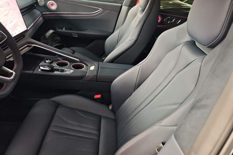 Used Zeekr 001 2026 Model 103° Rear-Drive Max Version
