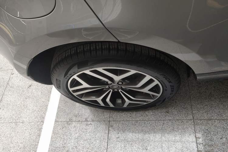 Used Land Rover Range Evoque 2022 Facelifted Aurora L 249 PS R-Dynamic Luxury Edition
