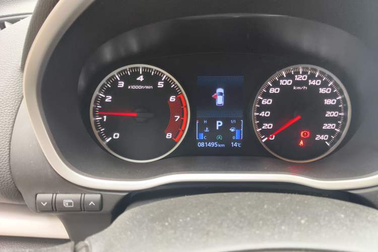 Used Mitsubishi Eclipse Cross 2019 1.5T CVT Two-Wheel Drive Fearless Edition China VI Standard Odometer Close Up