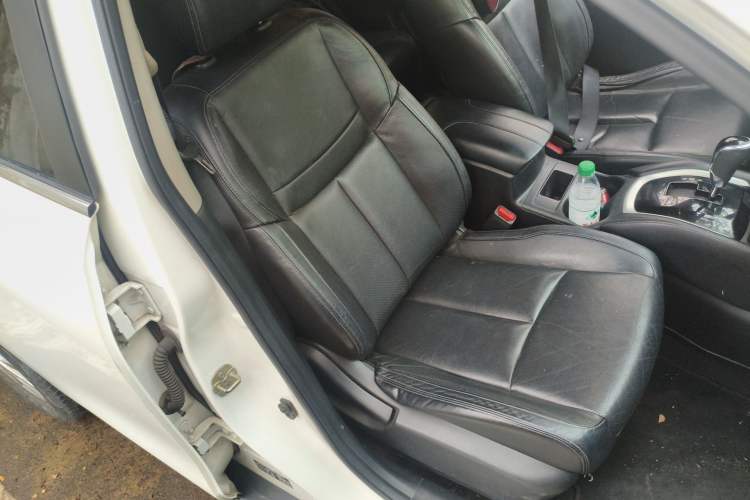 Used Nissan X-Trail 2017 2.0L CVT Comfort Edition 2WD Right Front Seat