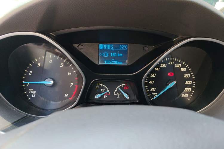 Used Ford Focus 2012 Sedan 1.6L Automatic Fashion Edition