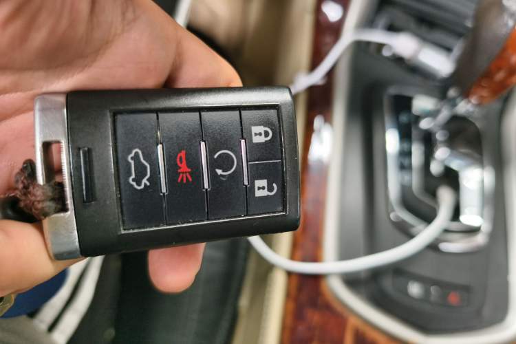 Used Cadillac SLS Seville 2011 2.0T Luxury Edition Vehicle Key