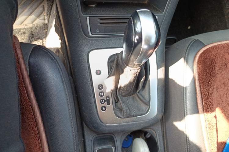 Used Volkswagen Tiguan 2015 1.8TSI Automatic Two-Wheel Drive Trend Edition Gear Lever