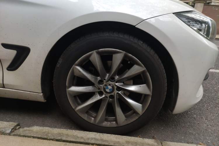 Used BMW 3 Series GT 2019 320i Sport Edition
