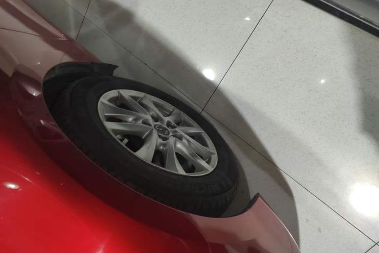 Used Mazda 3 Axela 2017 Hatchback 1.5L Automatic Luxury Model Emission Standard China V
