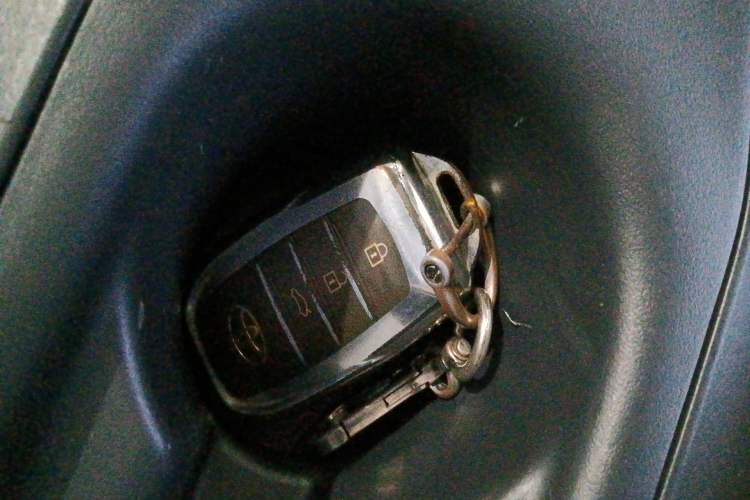 Used Toyota Allion 2023 2.0L Pioneer Edition Vehicle Key