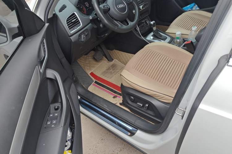 Used Audi Q3 2017 30 TFSI Fashion Model