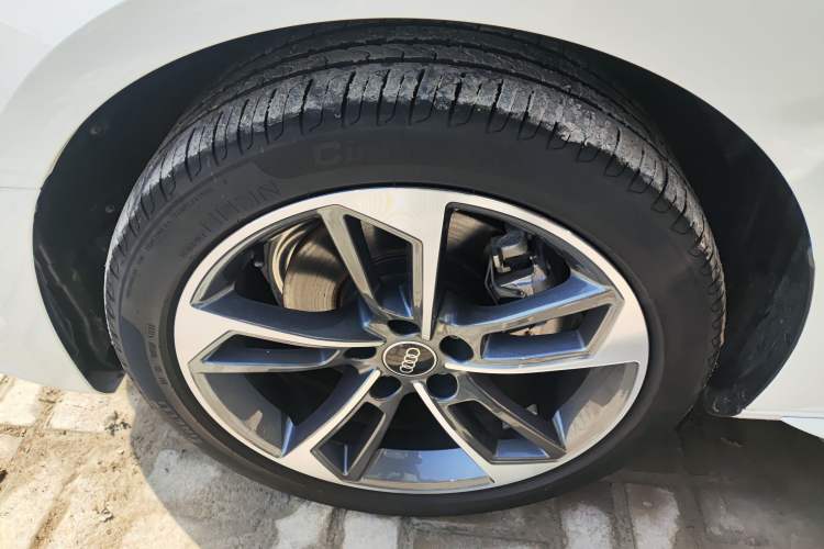 Used Audi A4L 2024 40 TFSI Fashion Dynamic Model
