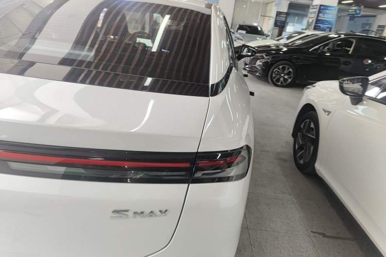 Used AION S MAX 2024 70 Star Edition 54.6 kWh Right Rear Taillight