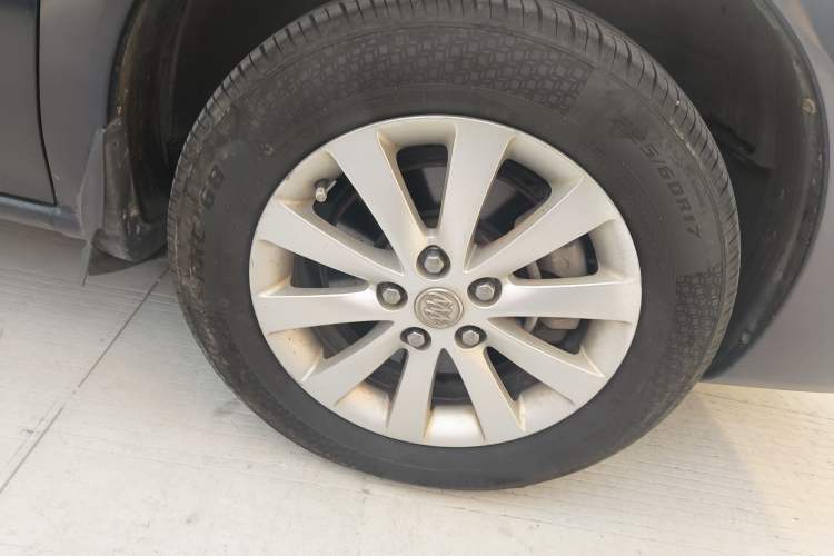 Used Buick GL8 2014 2.4L Classic Edition
