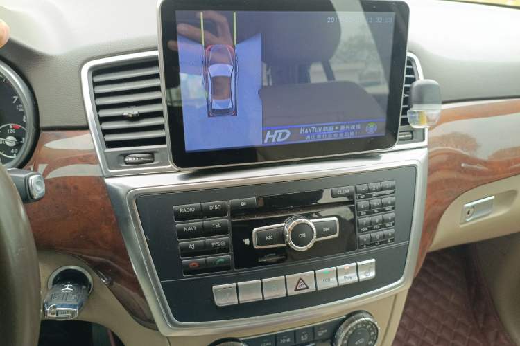 Used Mercedes-Benz M-Class 2014 ML 400 4MATIC Dynamic Model
