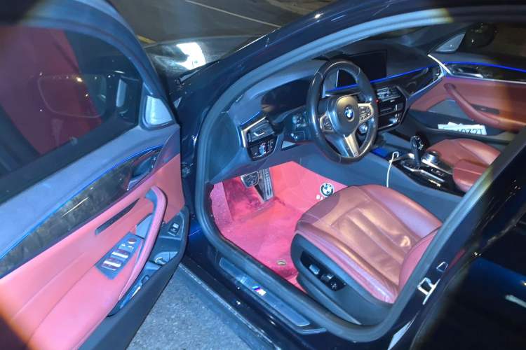 Used BMW 5 Series 2019 Restyled 530Li Luxury Edition M Sport Package