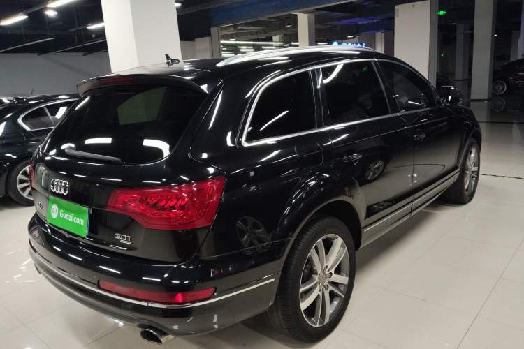 Used Audi Q7 2014 35 TFSI quattro Ambition model
