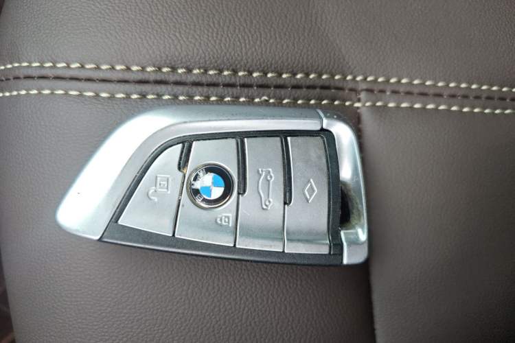 Used BMW 5 Series 2020 525Li M Sport Package