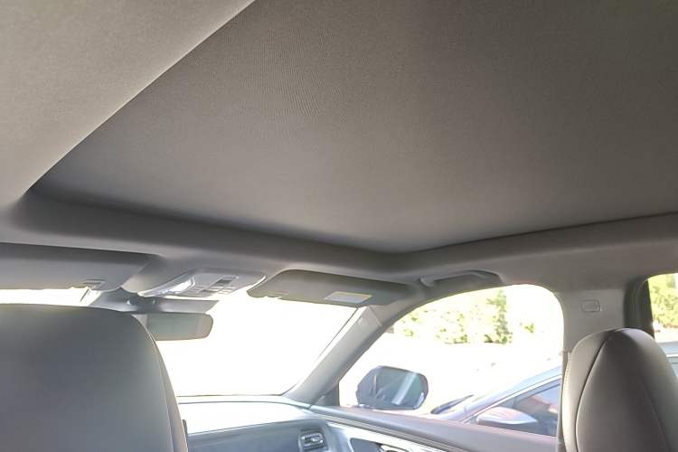 Used GAC Trumpchi GS8 2022 Double-Energy Series 2.0TM Two-Wheel Drive Prestige Edition (6 Seats) Headliner