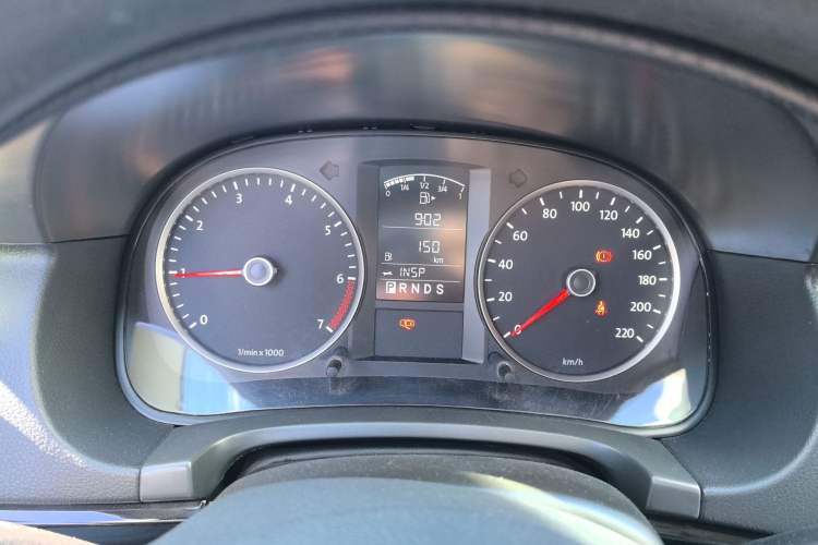 Used Volkswagen Lavida 2011 1.6L Automatic PinYou Edition Instrument Cluster