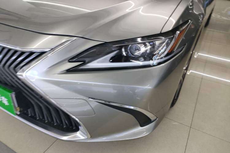 Used Lexus ES 2020 200 Excellence Edition
