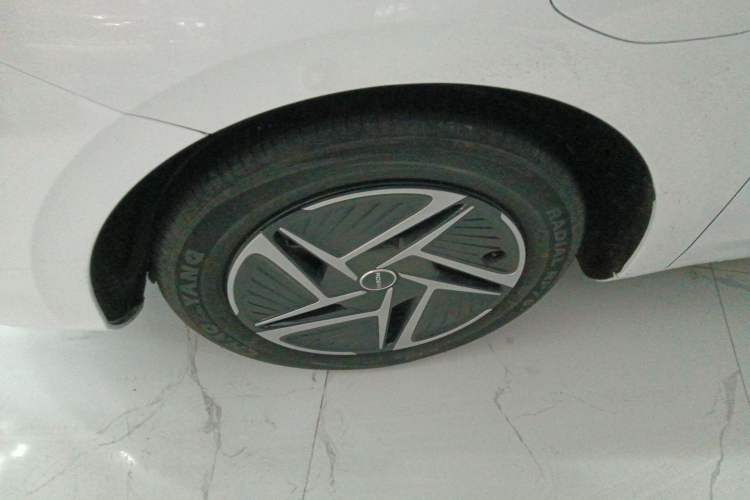 Used Roewe Roewe E6 2025 Model 520km Taxi Version