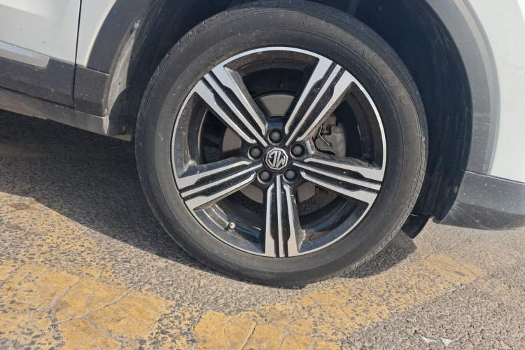 Used MG ZS 2020 Global Bestseller with 1.5L Engine Manual Transmission and a Massive 65-Inch Panoramic Sunroof Version
