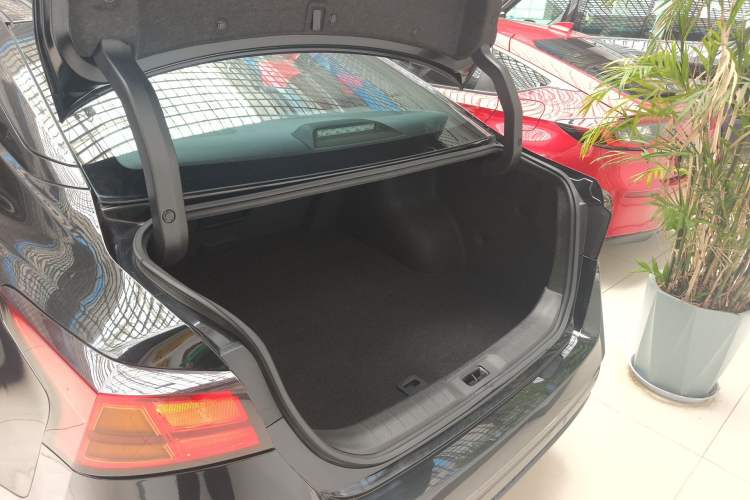 Used Nissan Teana 2021 2.0L XL Comfort Edition Trunk