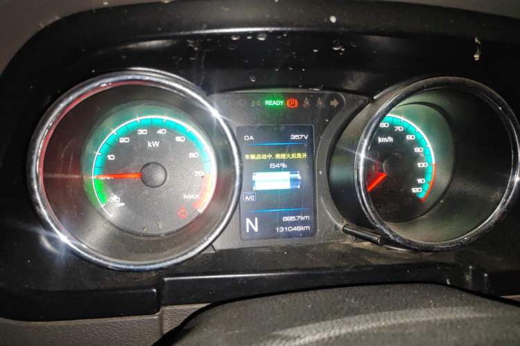 Used Dongfeng Yufeng EM26 2023 Standard Edition 41.472 kWh Henan Lithium Power Instrument Cluster